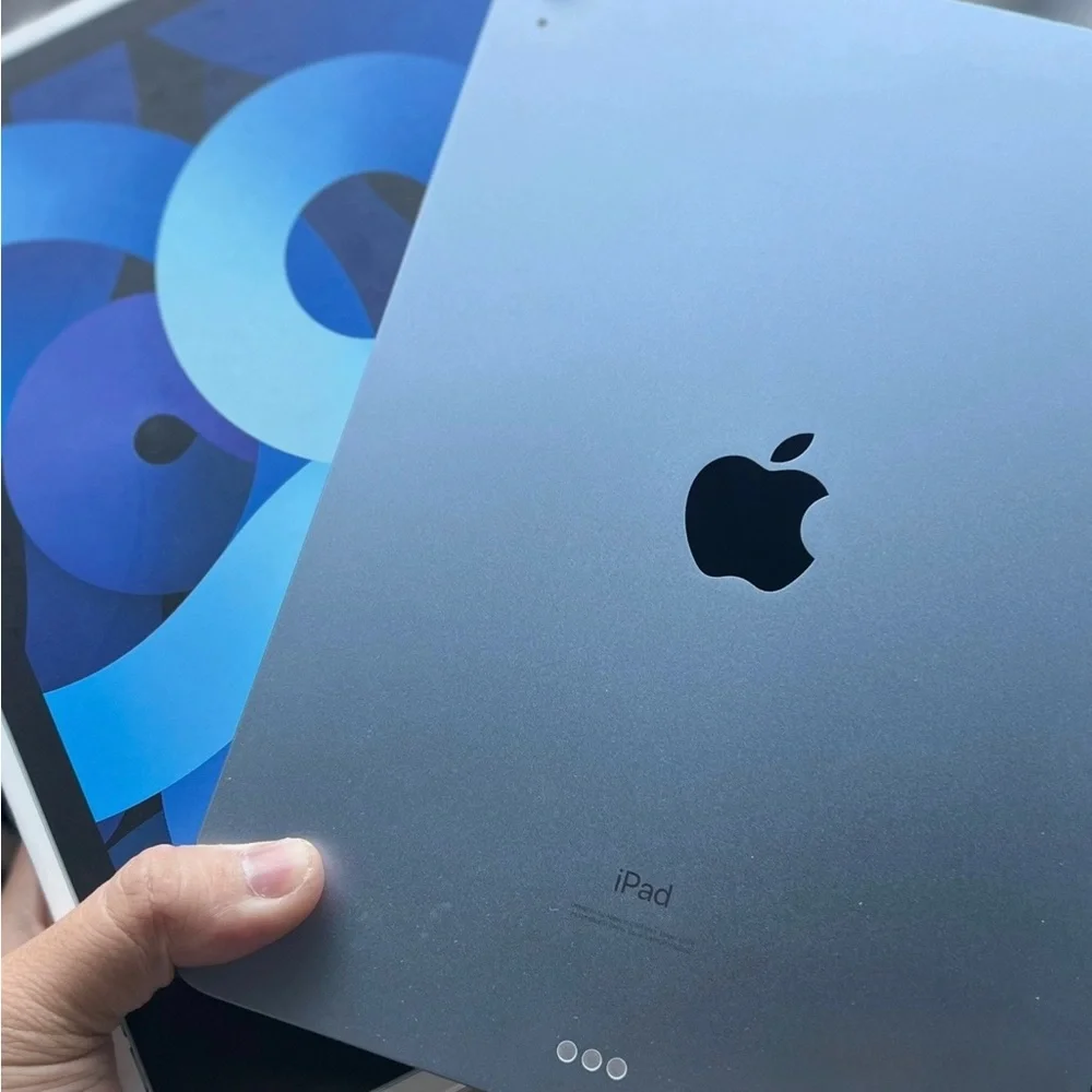 iPad Air 4 (4th Gen, 10.9